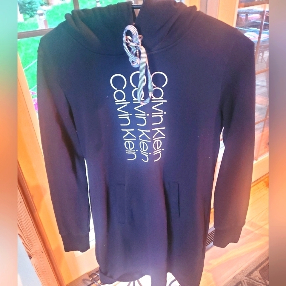 Calvin Klein White Graphic Black Long Slv Sweatshirt Hooded Sz M Dress w Pockets